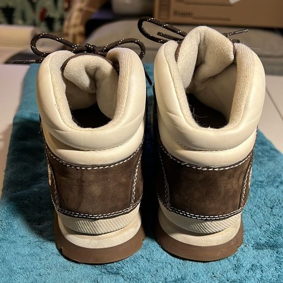 Timberland Chukka Boots Size 6 men’s/8 women’s - Picture 3 of 11